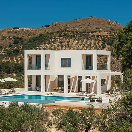 Euphoria Hill Villa, By Tk Management * Argassi