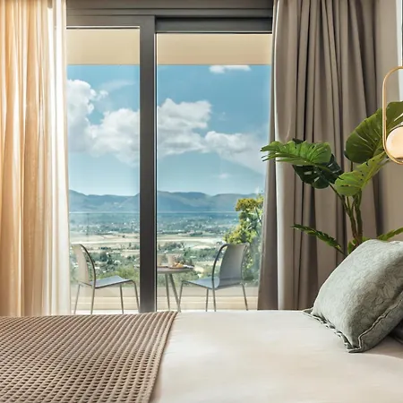 Euphoria Hill Villa, By Tk Management Argassi