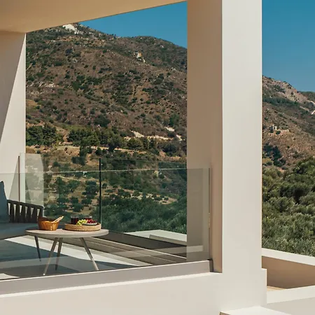 Euphoria Hill Villa, By Tk Management